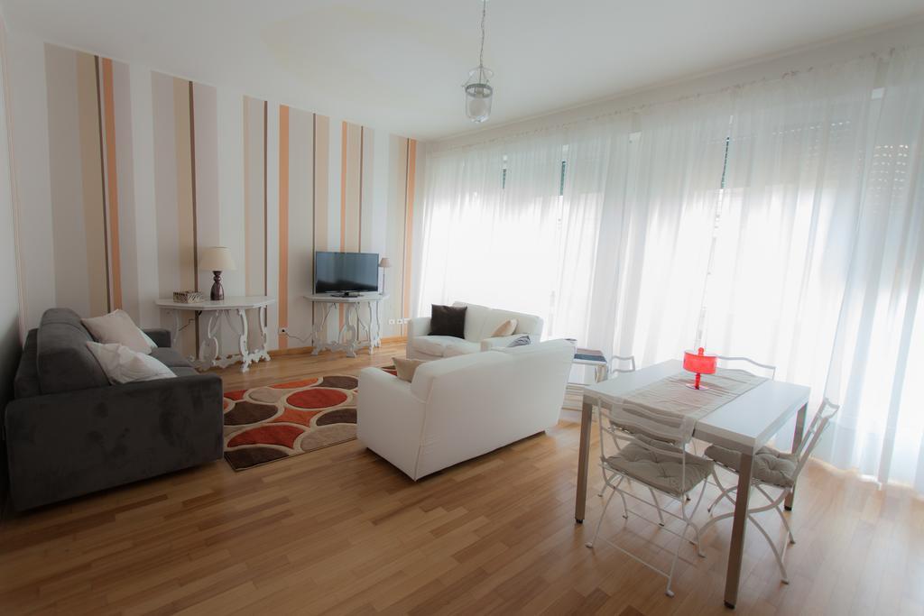 Apartments Sforza Mailand Zimmer foto
